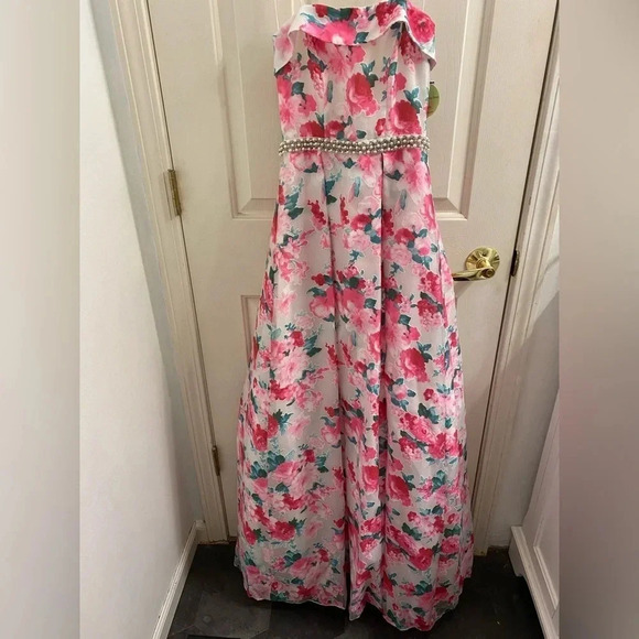 Windsor Floral Ballgown Size 2 women Strapless Prom Dress - Picture 4 of 14